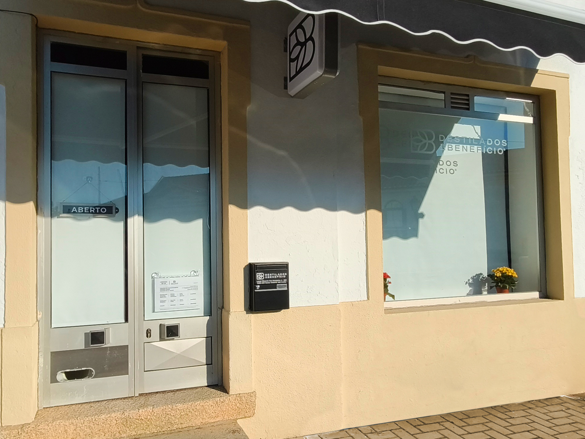 Lateral_Esquerda_01_1786918922100